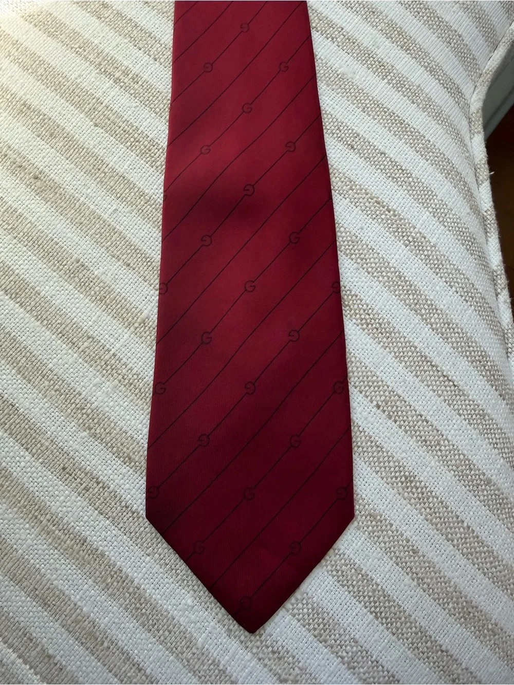 Gucci Red and Navy Silk Diagonal GG Pattern Tie - Vintage
